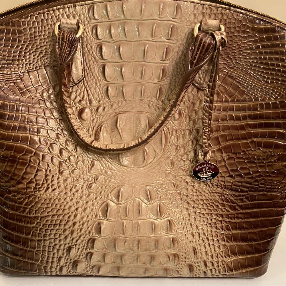 Brahmin Duxbury with matching credit card holder